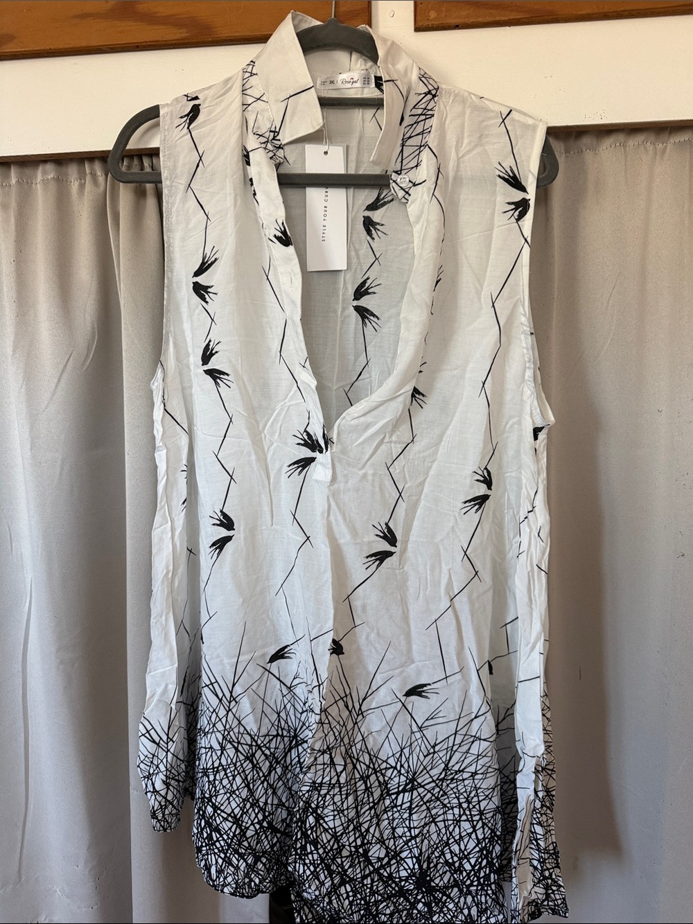 Rosegal White & Black Printed Sleeveless Tunic